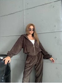 Вельветовий спортивний костюм кавового кольору 35030