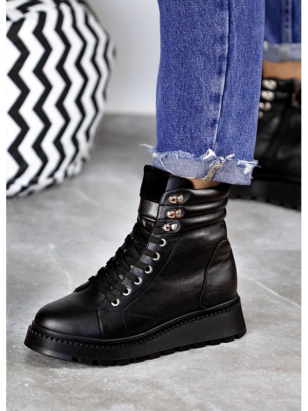 Жіночі черевики натуральна шкіра на шнурівці (байка) чорного кольору 35036