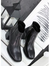 Жіночі шкіряні черевики на каблуку (хутро) чорного кольору 35038