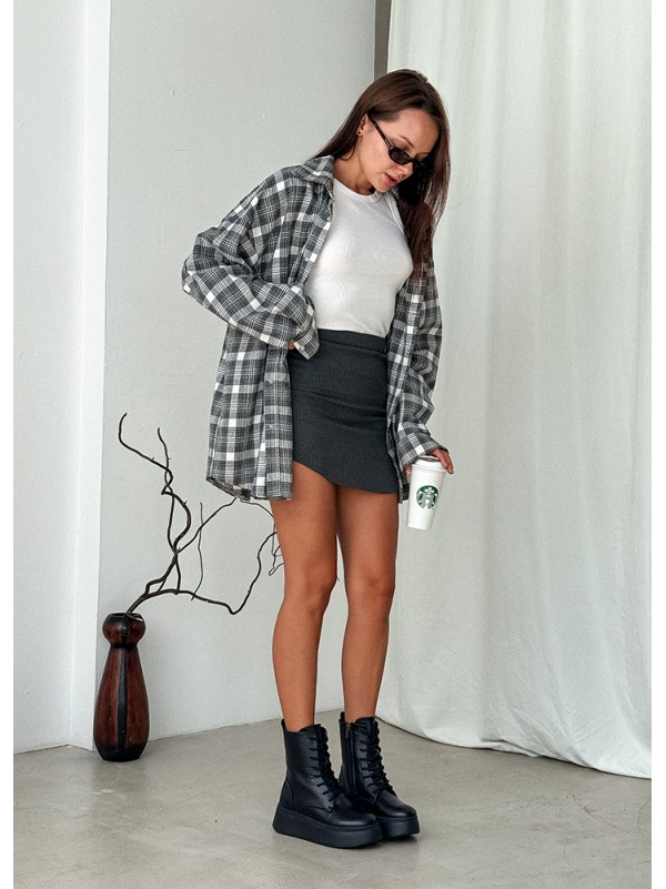 Жіночі шкіряні черевики на шнуровці (байка) чорного кольору 35040