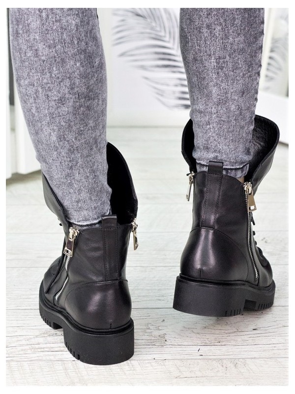 Жіночі шкіряні черевики на шнуровці (хутро) чорного кольору 35043