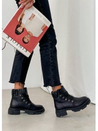 Жіночі шкіряні черевики (хутро) чорного кольору 35047