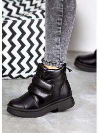 Жіночі шкіряні черевики на липучці (хутро) чорного кольору 35050