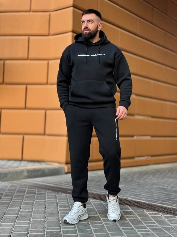 Теплий чоловічий костюм з написом чорного кольору 35070