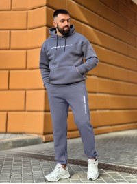 Теплий чоловічий костюм з написом графiтового кольору 35071