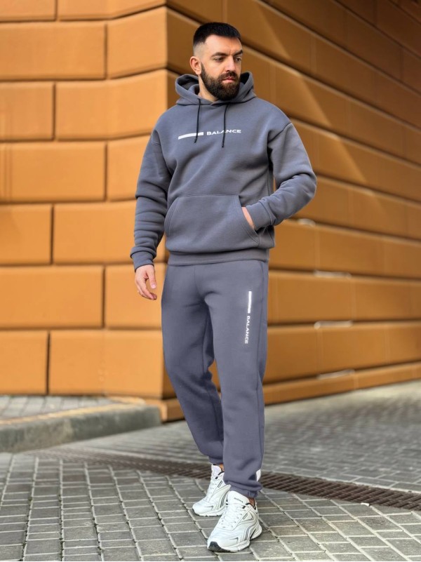 Теплий чоловічий костюм з написом графiтового кольору 35071