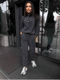 Жіночий костюм флісовий графiтового кольору 35074