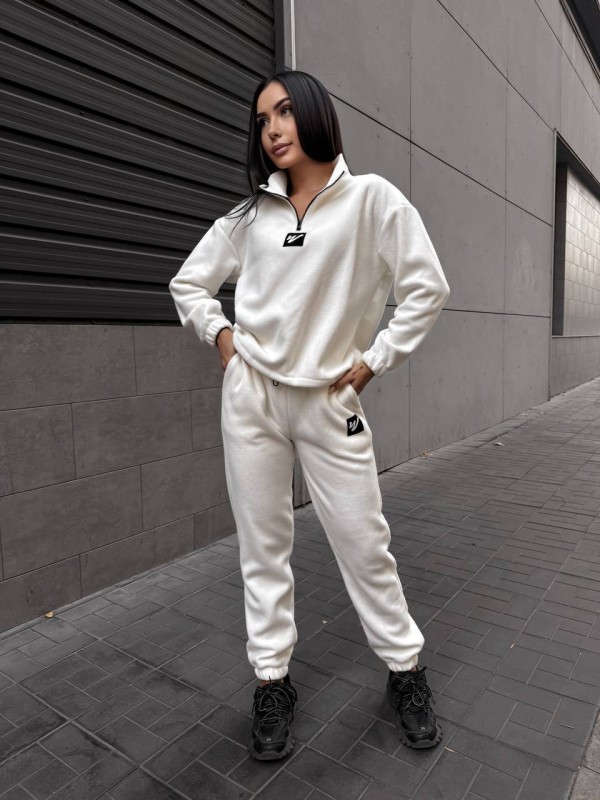 Жіночий костюм флісовий молочного кольору 35077