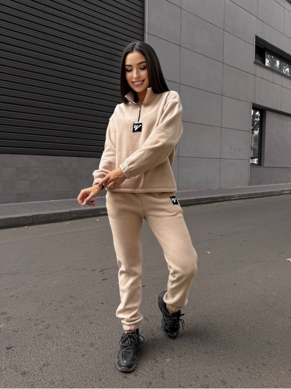 Жіночий костюм флісовий бежевого кольору 35079