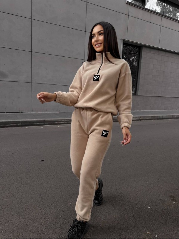 Жіночий костюм флісовий бежевого кольору 35079