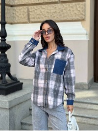 Жіноча байкова сорочка в клітинку з джинсовими вставками сiрого кольору 35093