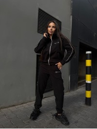 Жіночий костюм флісовий чорного кольору 35104