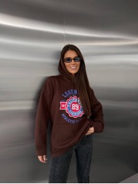 Жіноче худі вільного крою з написом коричневого кольору 35107