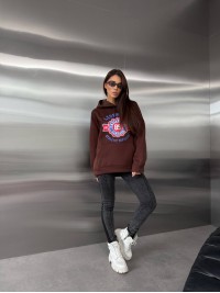 Жіноче худі вільного крою з написом коричневого кольору 35107