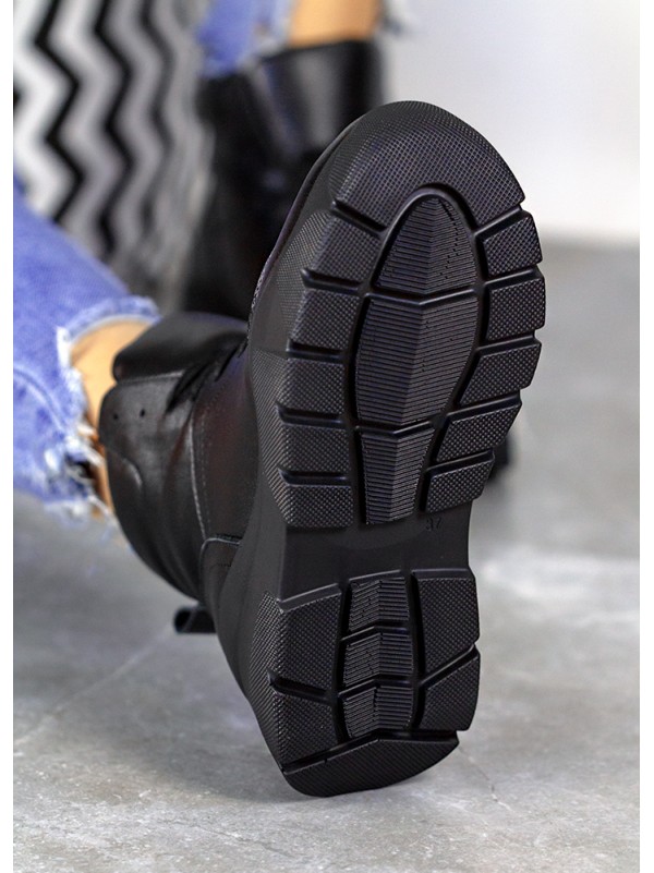 Жіночі шкіряні спортивні черевики (байка) чорного кольору 35108