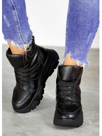 Жіночі шкіряні спортивні черевики (байка) чорного кольору 35108