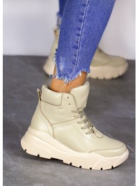 Жіночі шкіряні спортивні черевики (байка) бежевого кольору 35111
