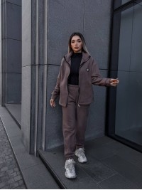 Жіночий теплий костюм на змiйцi коричневого кольору 35121