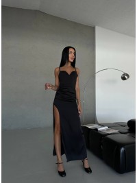 Довга шовкова спідниця з розрiзом чорного кольору 35126