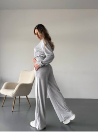 Жіночий велюровий костюм сiрого кольору 35137