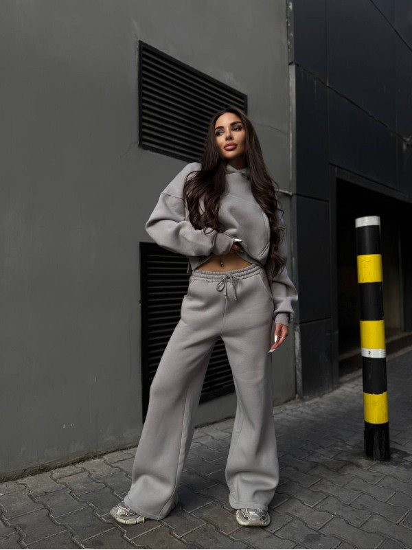 Жіночий теплий костюм з капюшоном графiтового кольору 35157