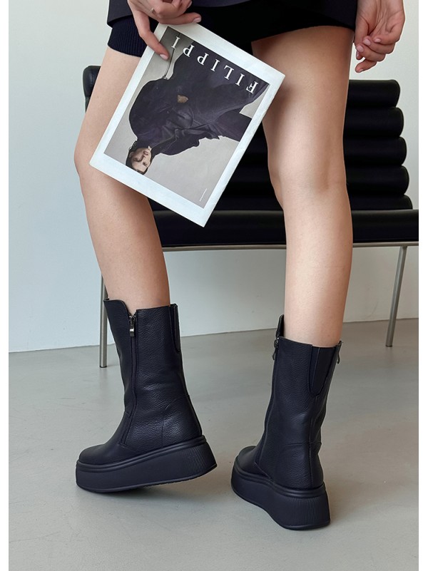 Жіночі шкіряні черевики на платформі (Хутро) чорного кольору 35183