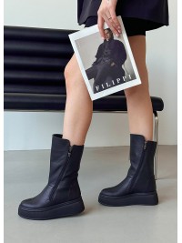 Жіночі шкіряні черевики на платформі (Байка) чорного кольору 35184