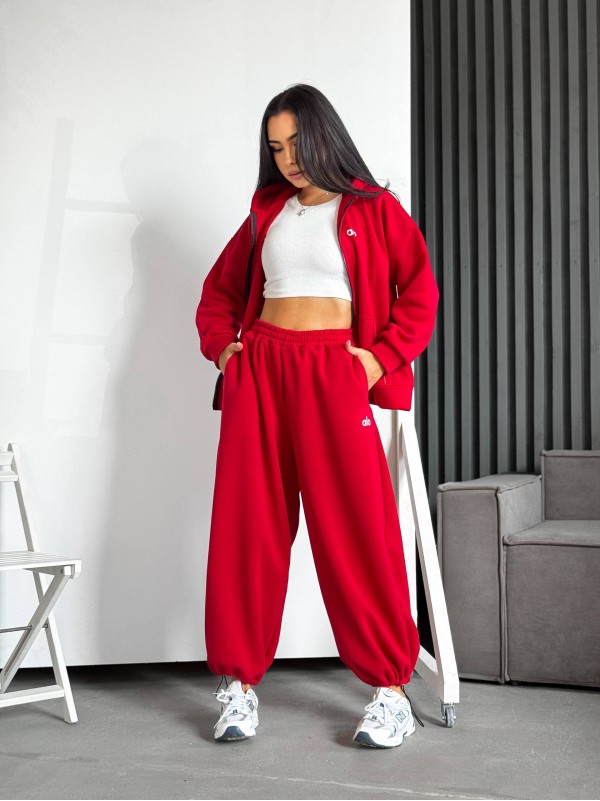 Жіночий теплий костюм на змiйцi червоного кольору 35191