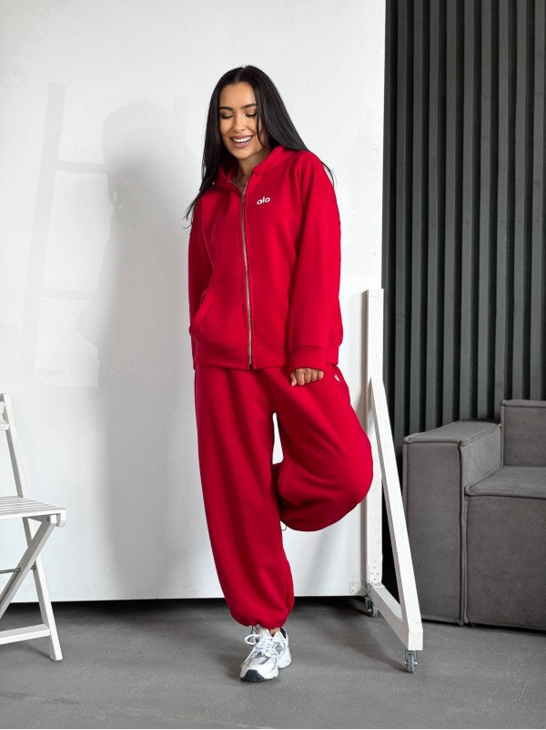 Жіночий теплий костюм на змiйцi червоного кольору 35191