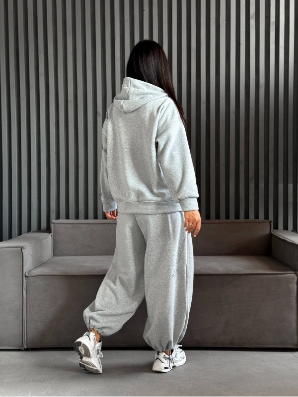 Жіночий теплий костюм на змiйцi сiрого кольору 35193