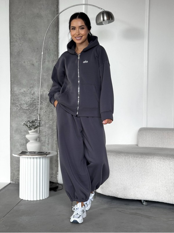 Жіночий теплий костюм на змiйцi графiтового кольору 35194