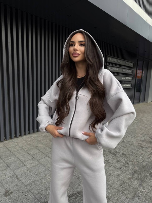 Жіночий теплий костюм на змiйцi сiрого кольору 35199