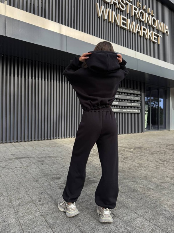 Жіночий теплий костюм на змiйцi чорного кольору 35200