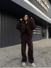 Жіночий теплий костюм на змiйцi коричневого кольору 35201