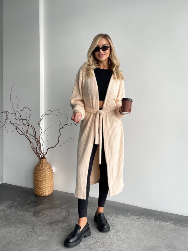 Жіночий довгий кардиган iз альпаки бежевого кольору 35207