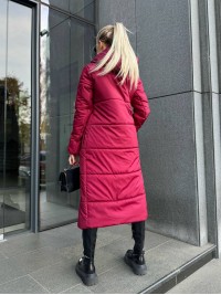 Жіноче зимове пальто-пуховик бордового кольору 35213