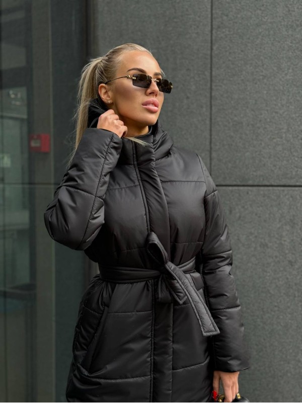 Жіноче зимове пальто-пуховик чорного кольору 35214