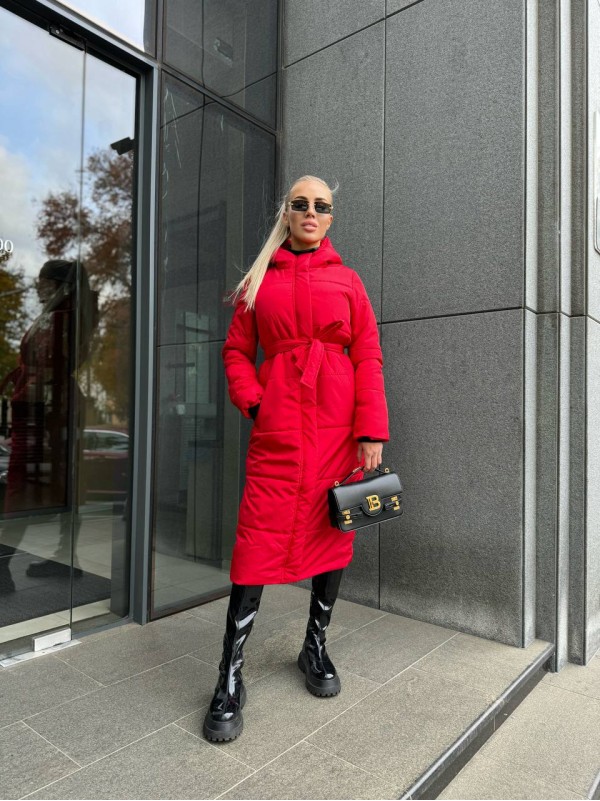 Жіноче зимове пальто-пуховик червоного кольору 35215