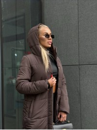 Жіноче зимове пальто-пуховик коричневого кольору 35216