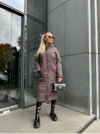 Жіноче зимове пальто-пуховик коричневого кольору 35216