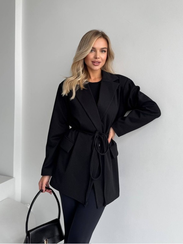 Жіночий пiджак з плечиками чорного кольору 35221