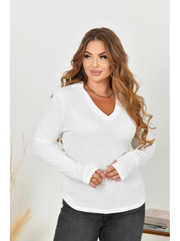 Жіночий лонгслів з комiрцем молочного кольору 35230