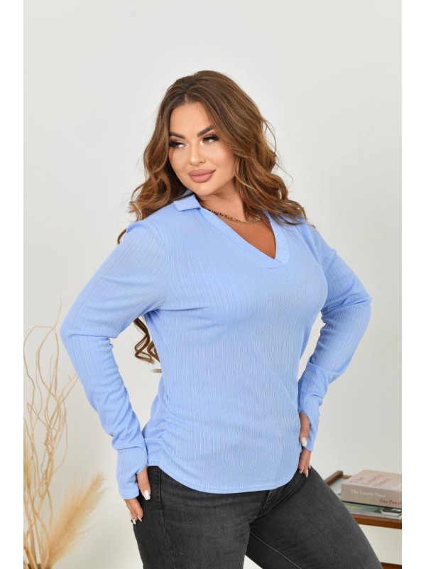 Жіночий лонгслів з комiрцем блакитного кольору 35231