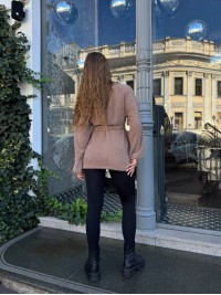 Жіночий кардиган iз альпаки з поясом кавового кольору 35239