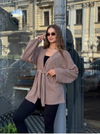 Жіночий кардиган iз альпаки з поясом кавового кольору 35239
