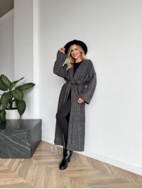 Жіночий довгий кардиган з поясом та кишенями чорно-бiлого кольору 35242