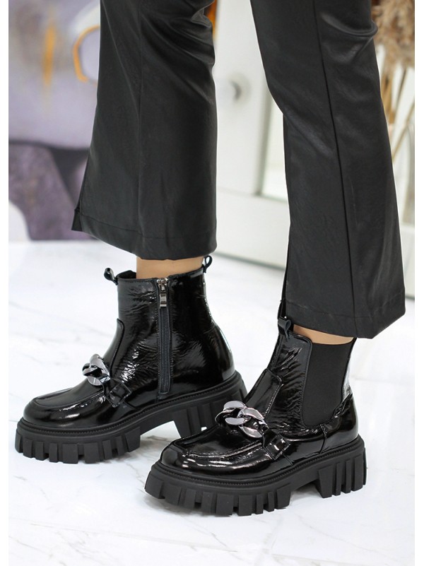 Жіночі шкіряні лакові черевики (хутро) чорного кольору 35254