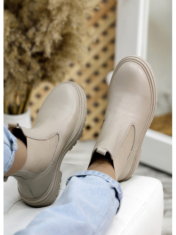 Жіночі шкіряні черевики з резинкою (байка) бежевого кольору 35256