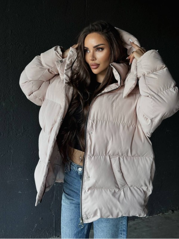 Жіночий зимовий пуховик бежевого кольору 35260
