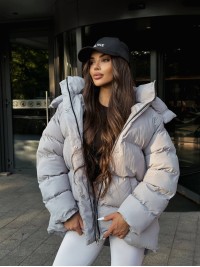 Жіночий зимовий пуховик сiрого кольору 35262